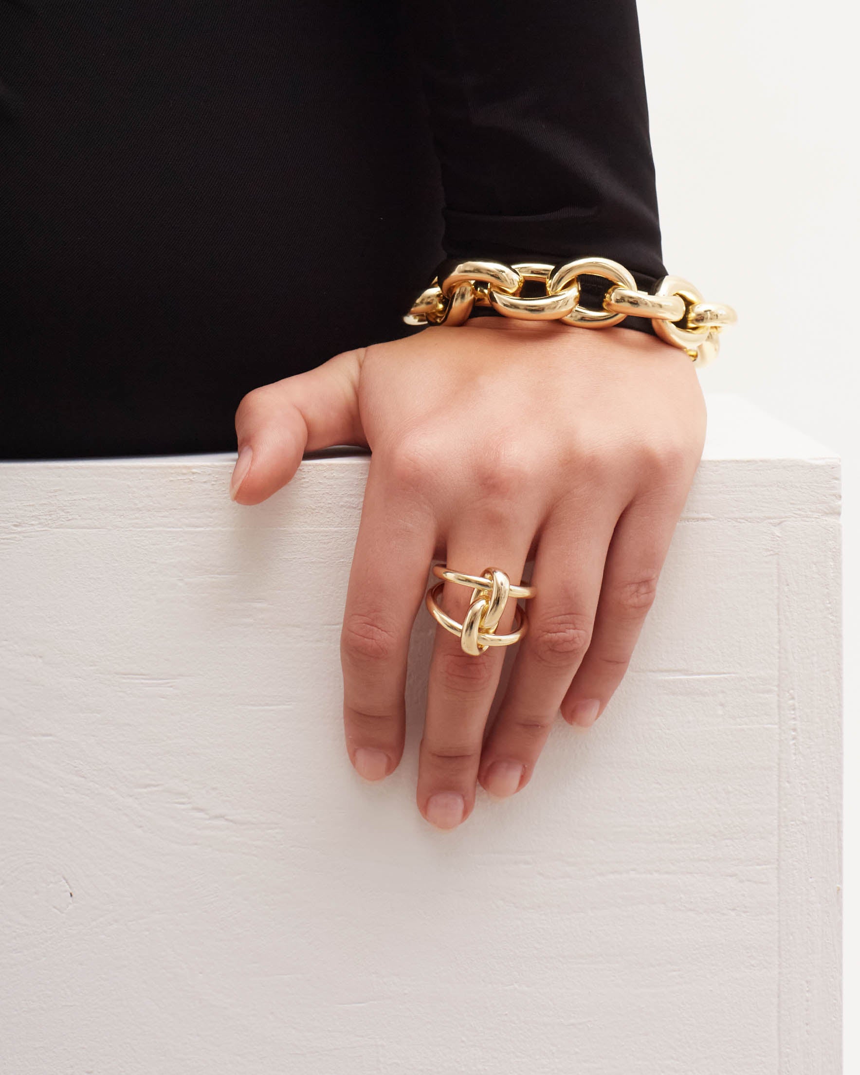 (WH) Anillo Oval Links - NUNU BARCELONA