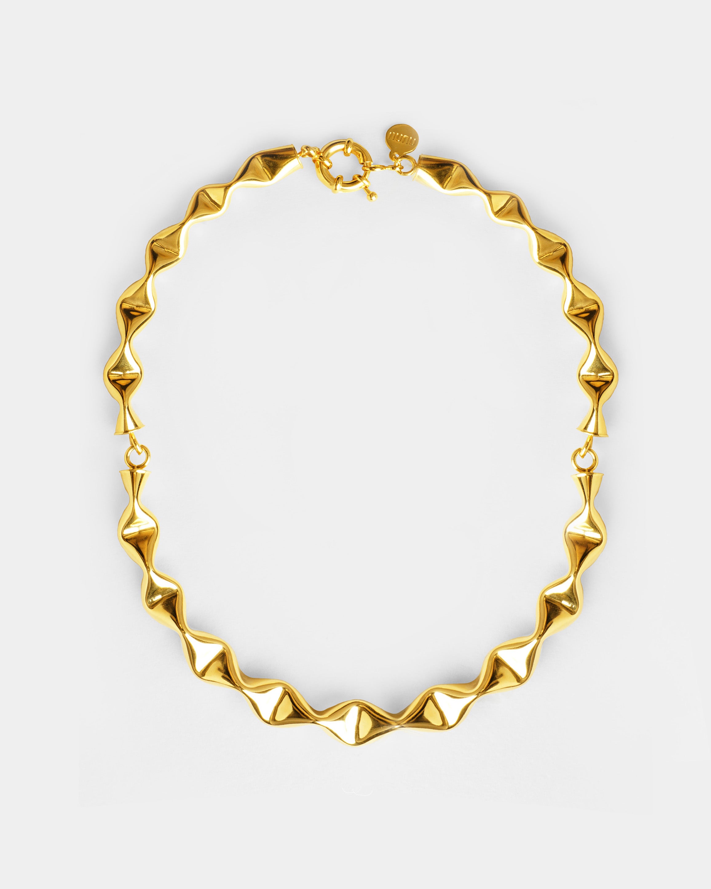 Twisted necklace