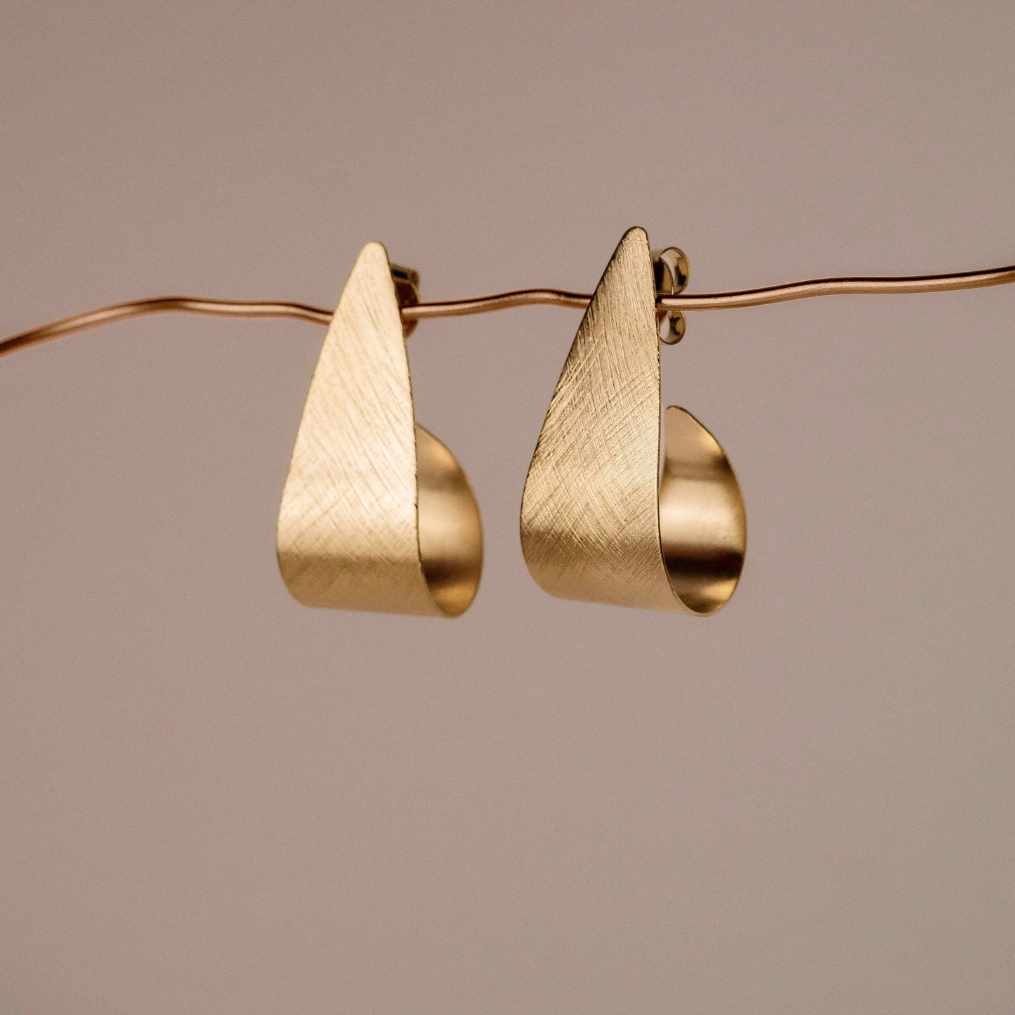 ONE LEAF earrings