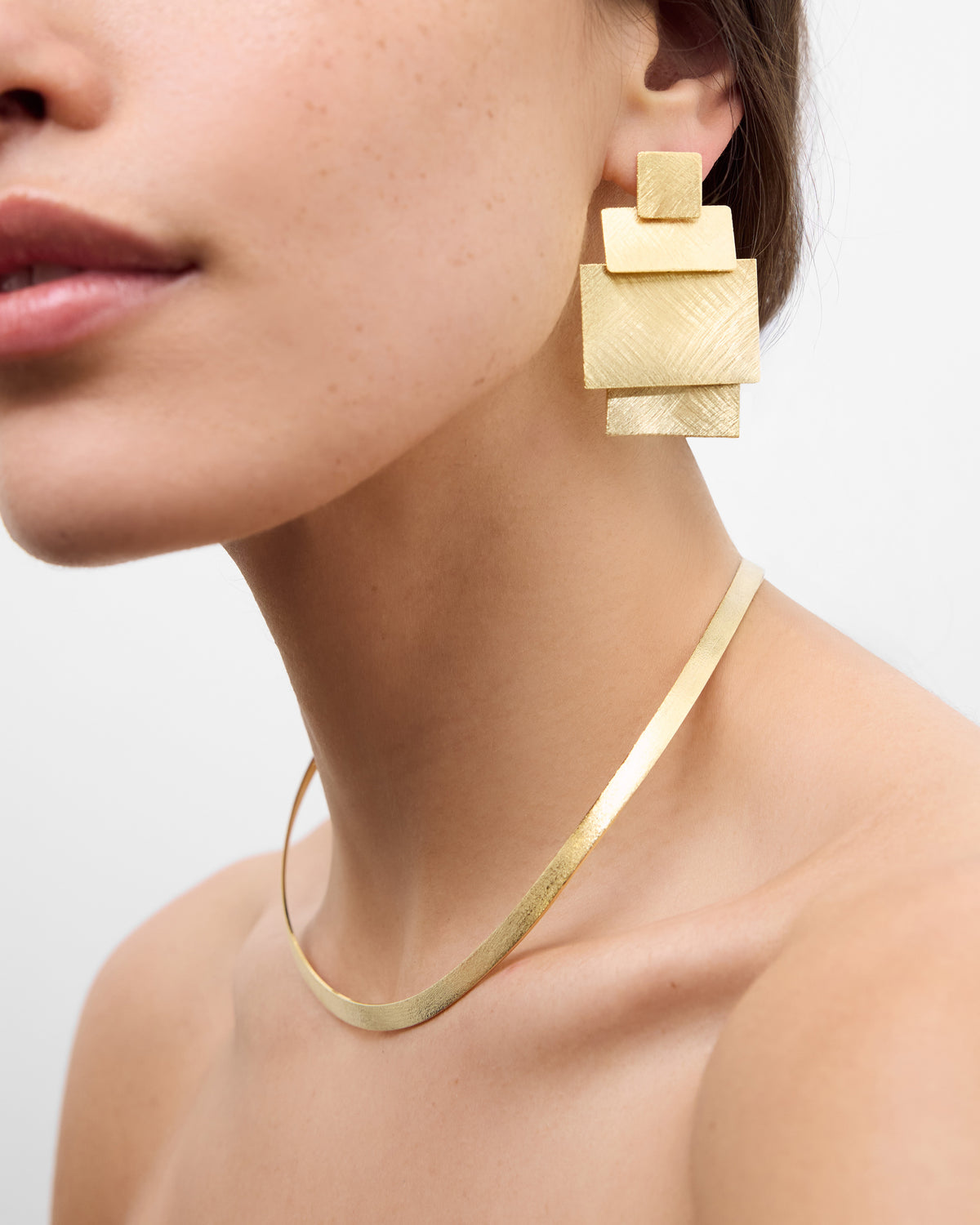 Choker Nefertiti