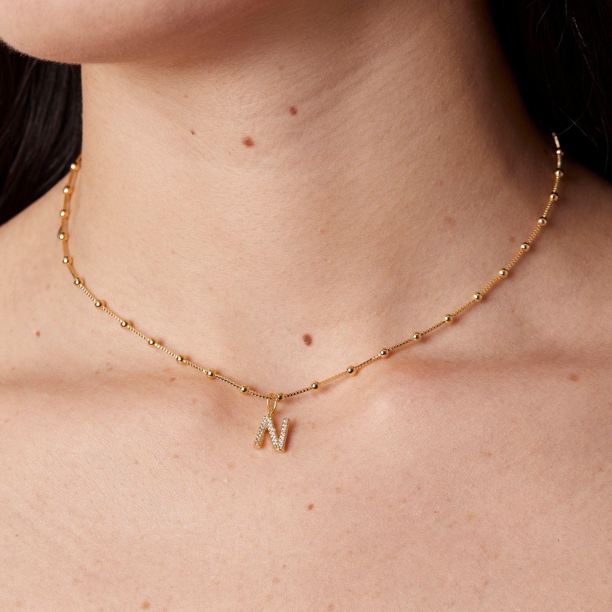 (WH) Collar Shine Letter