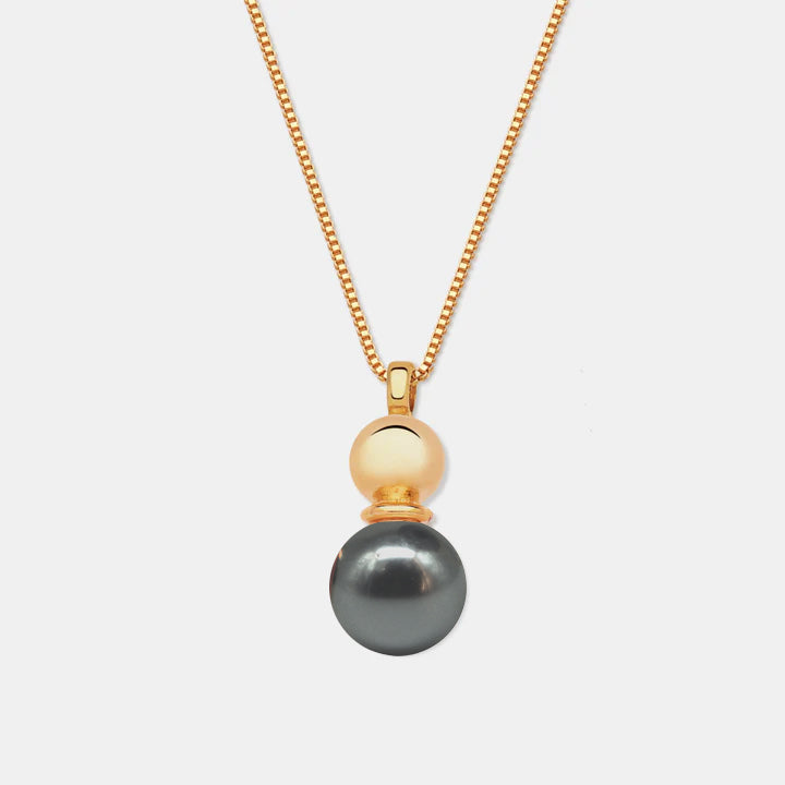Small Gray Pearl necklace